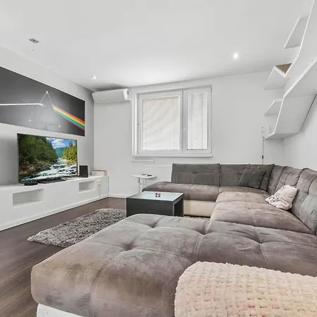 Ah Family Vilova Ac Bratislava