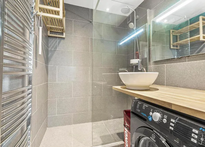 Ah Family Vilova Ac *