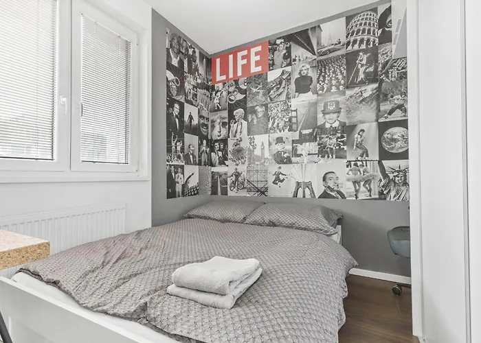 Ah Family Vilova Ac *